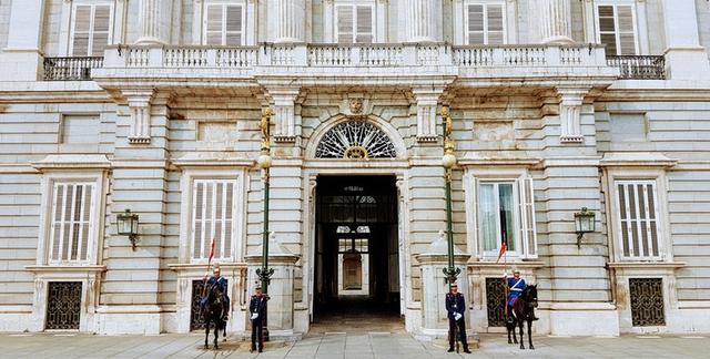 5cb18d1d15f28.jpg c8ece84d0c894234b059f5cccafaf305.jpg